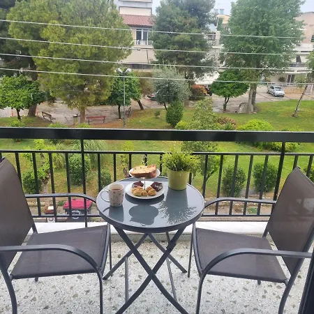 Tiffany'S Apartments -2' Walk From Metro-2
