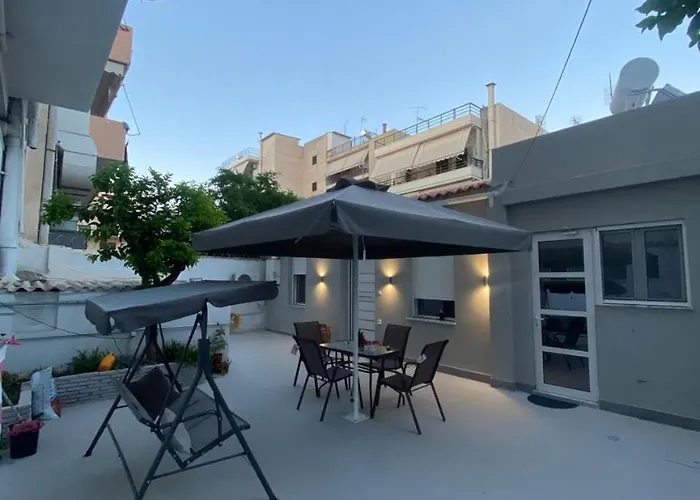 Alexandra Apartment